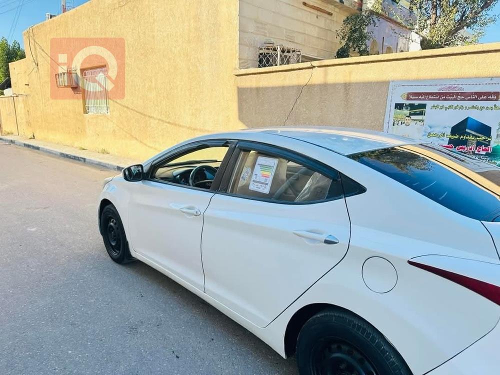 هیوندای ئەلەنترا